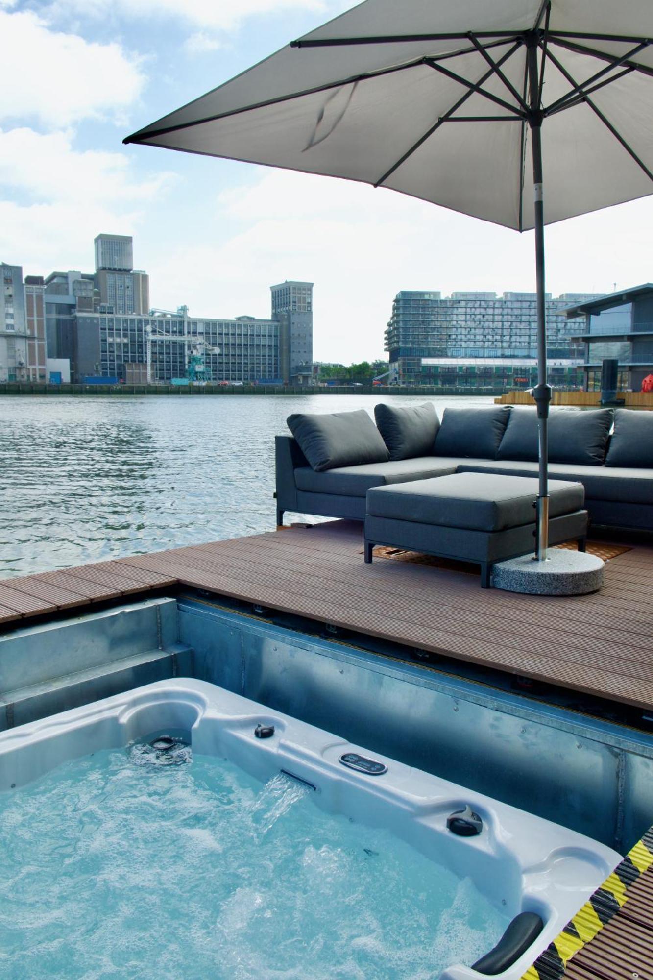 Wikkelboat Nr4 at Floating Rotterdam Rijnhaven Villa Eksteriør bilde